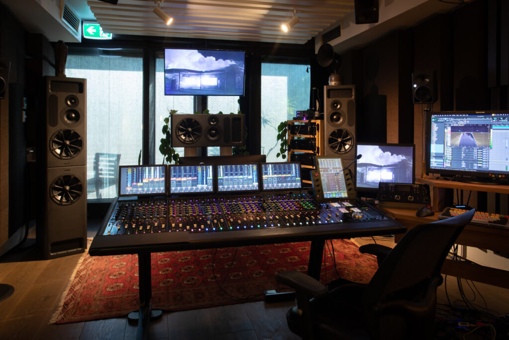 photo of studio
